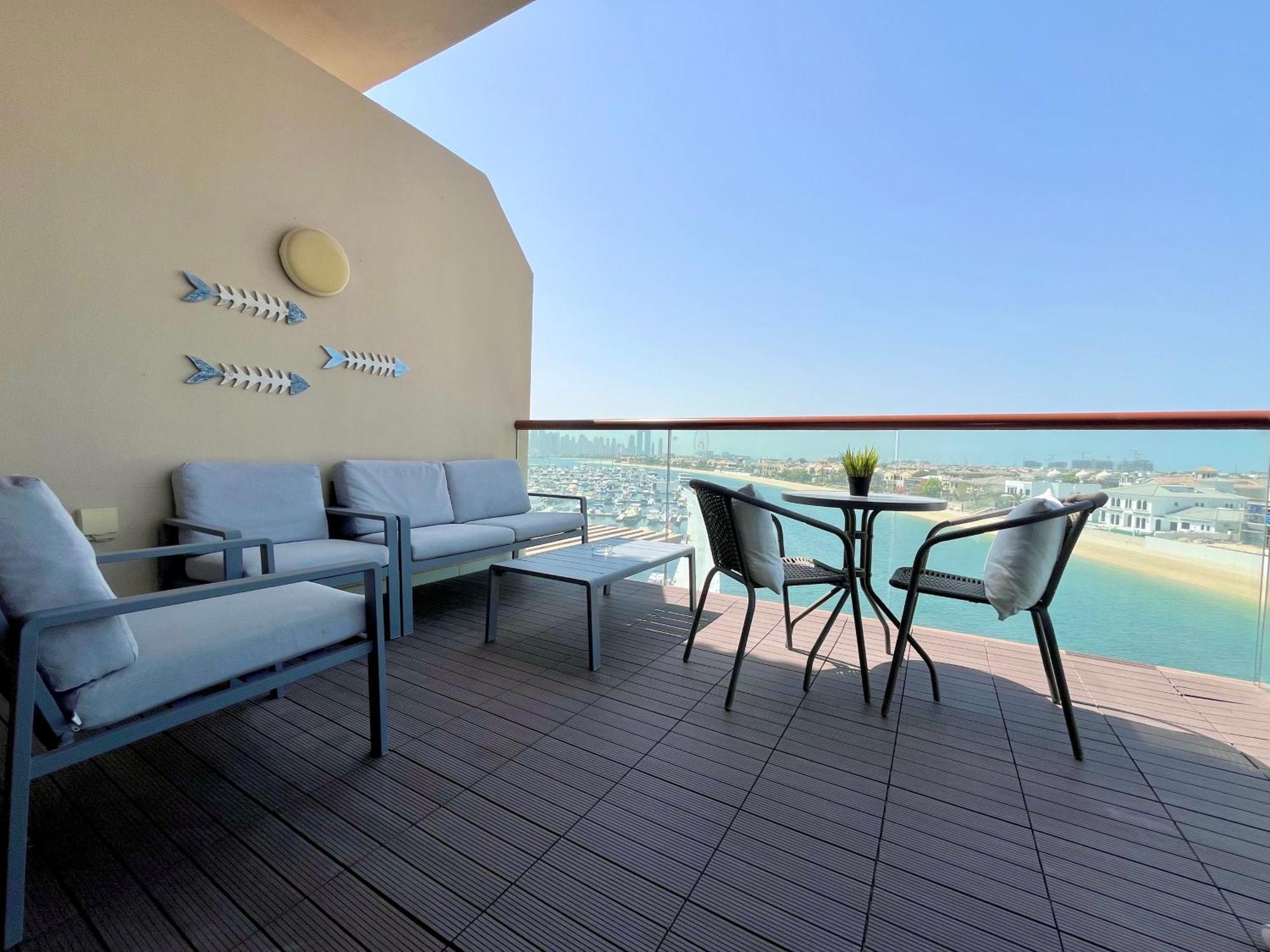 Palm Jumeirah Upgraded & Cozy Boutique Apartment Dubai Luaran gambar