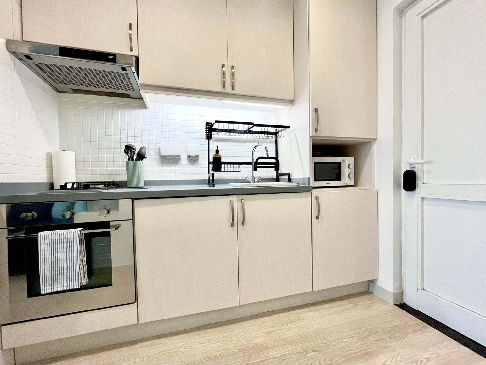 Palm Jumeirah Upgraded & Cozy Boutique Apartment Dubai Luaran gambar